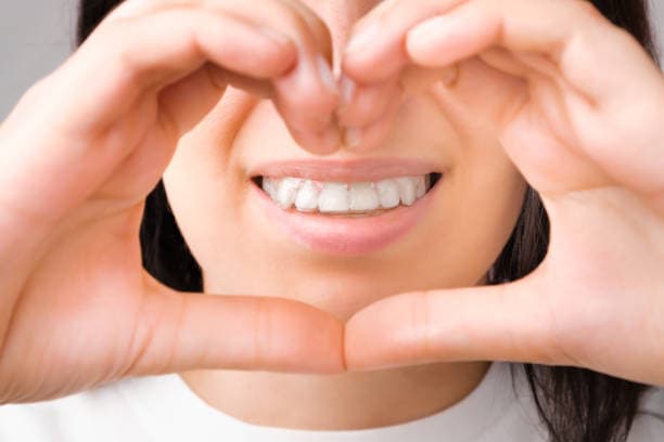 Q Aligner tedavisinin avantajları